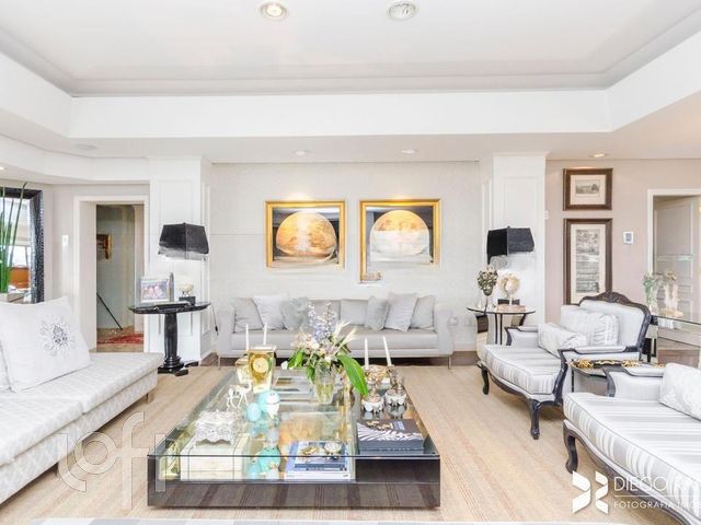 Apartamento com 538m², 4 dormitórios, 3 suítes, 3 vagas, Petrópolis em Porto Alegre