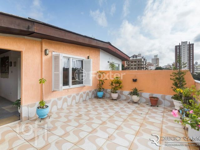 Apartamento com 140m², 2 dormitórios, 1 vaga, Petrópolis em Porto Alegre