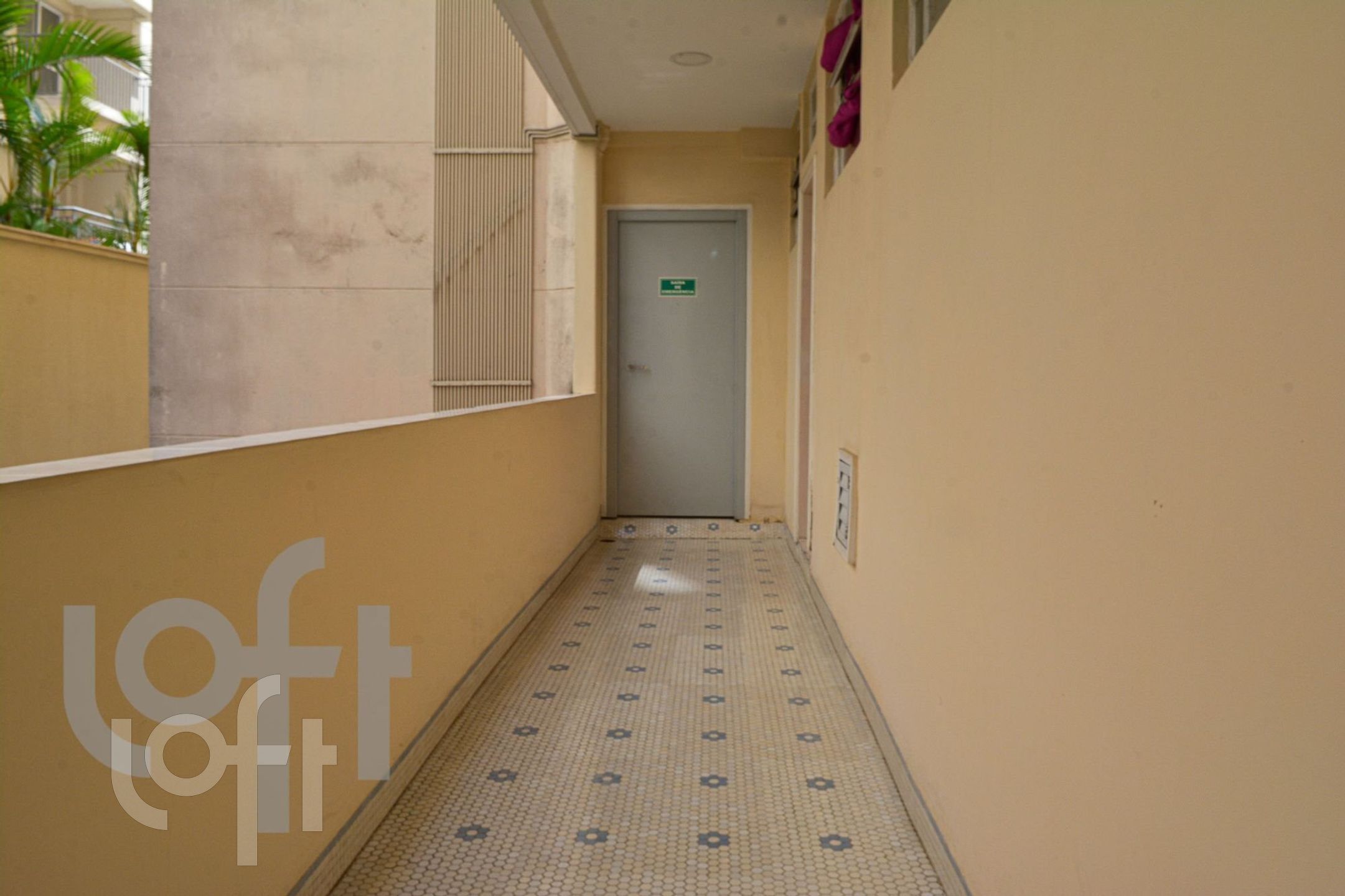 Apartamento à venda com 1 quarto, 38m² - Foto 11