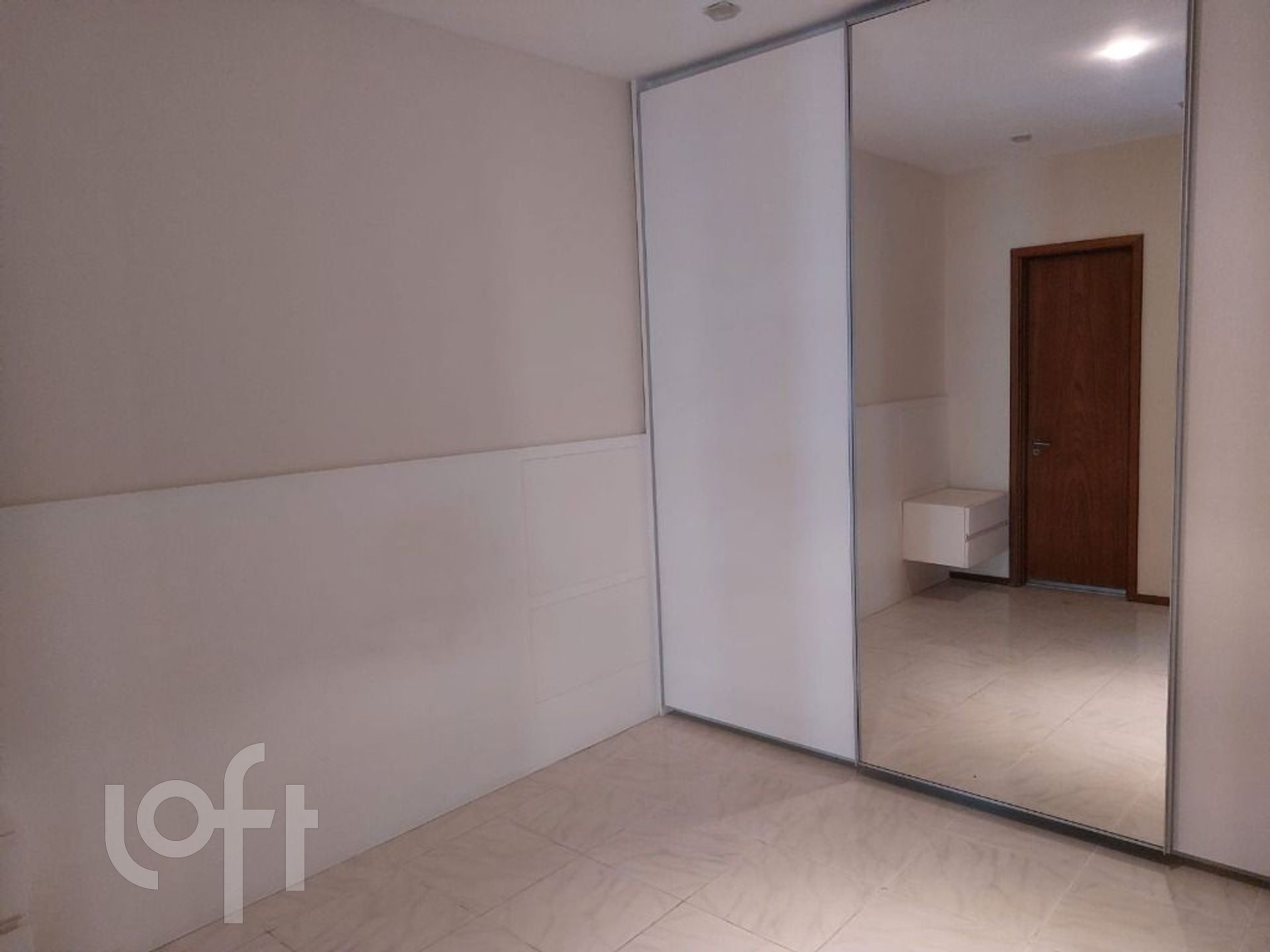 Apartamento à venda com 2 quartos, 70m² - Foto 10