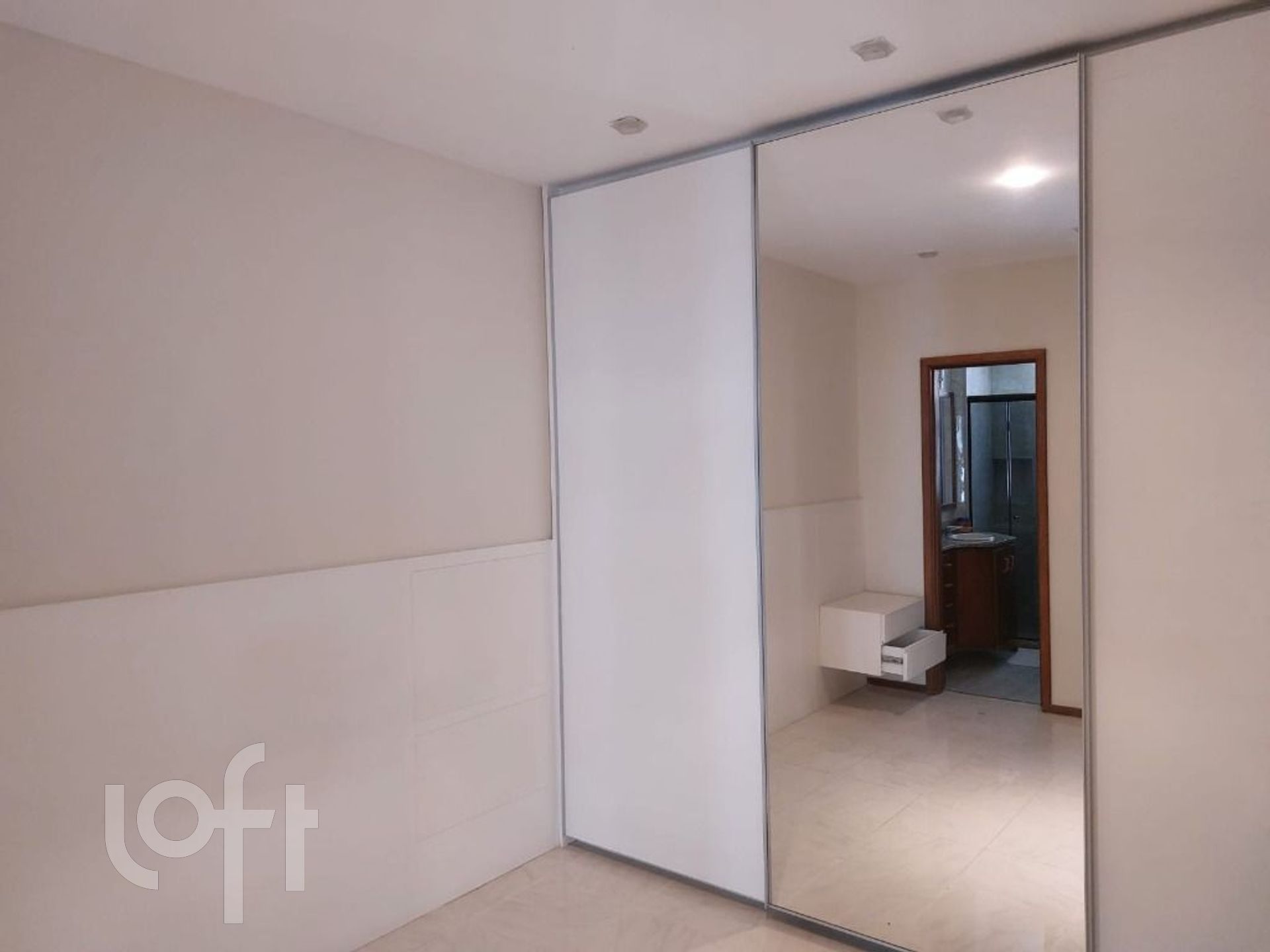 Apartamento à venda com 2 quartos, 70m² - Foto 9