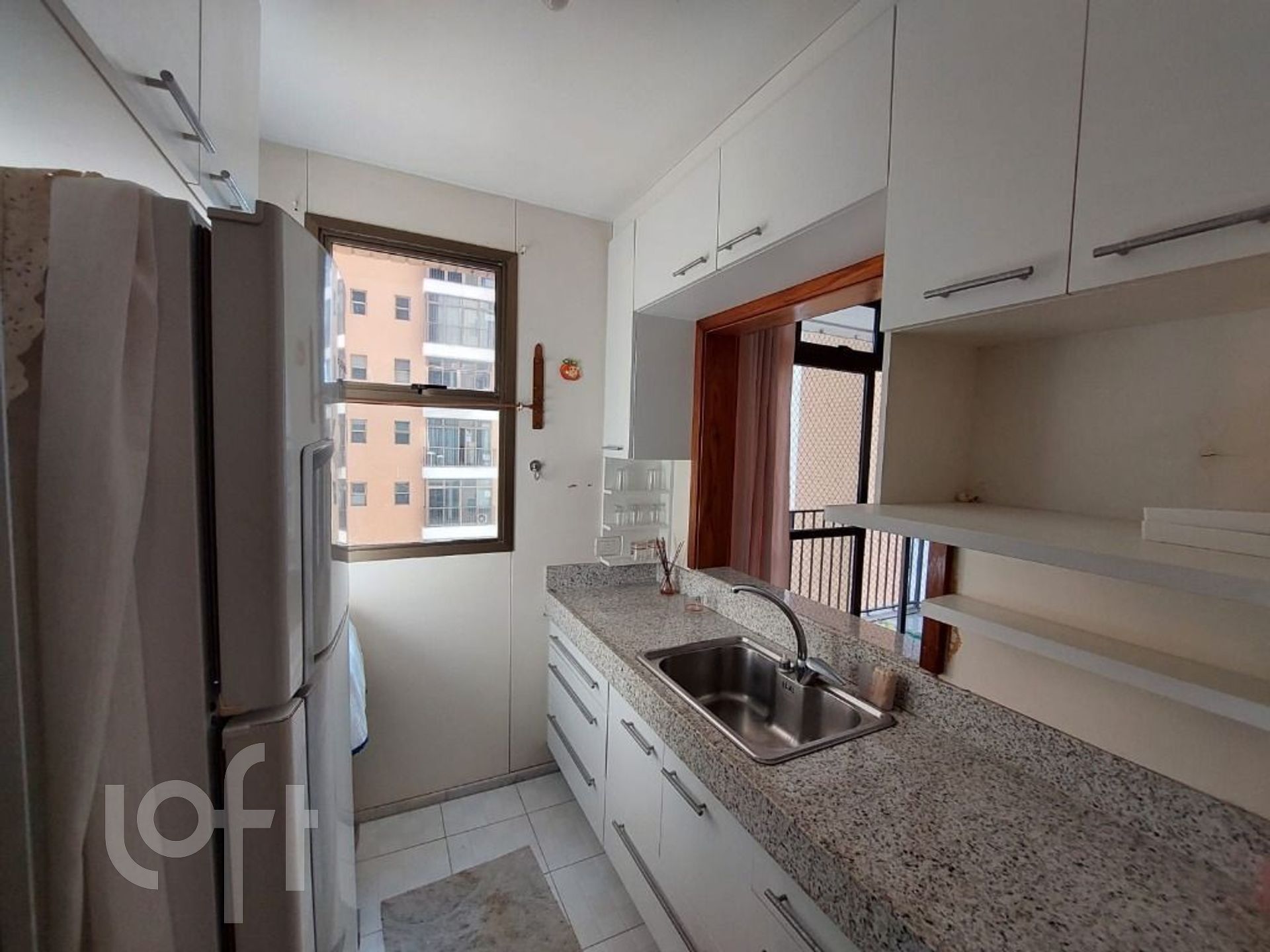 Apartamento à venda com 2 quartos, 70m² - Foto 22