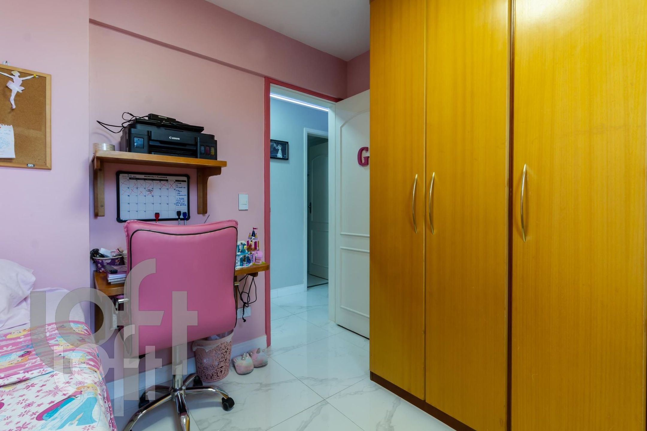 Apartamento à venda com 2 quartos, 72m² - Foto 2