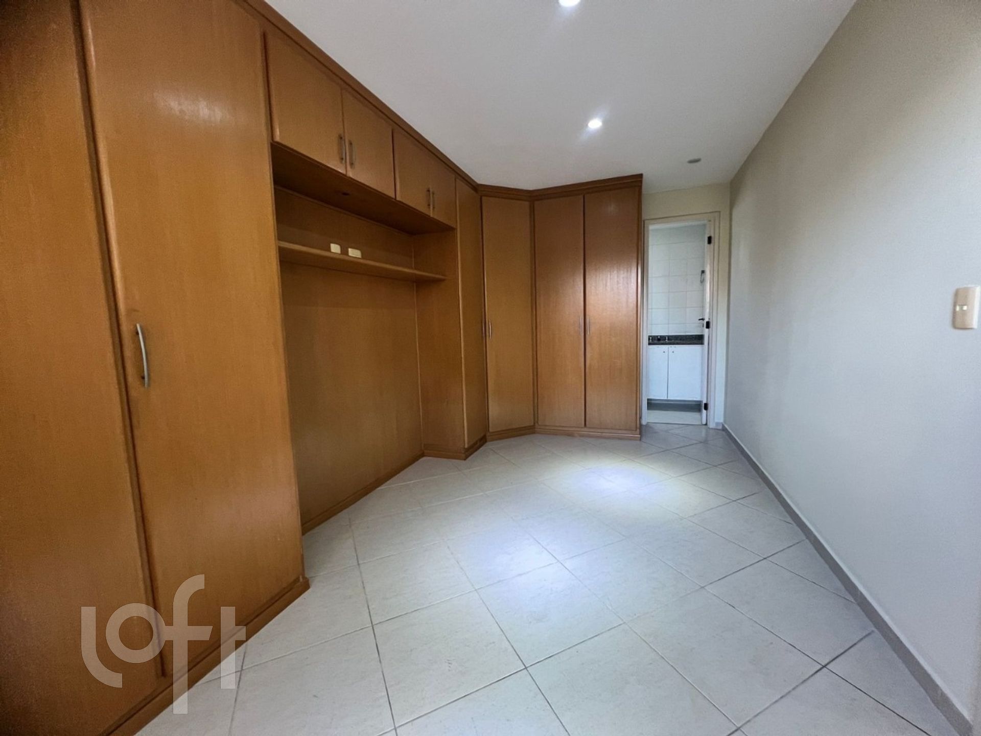 Apartamento à venda com 3 quartos, 101m² - Foto 11