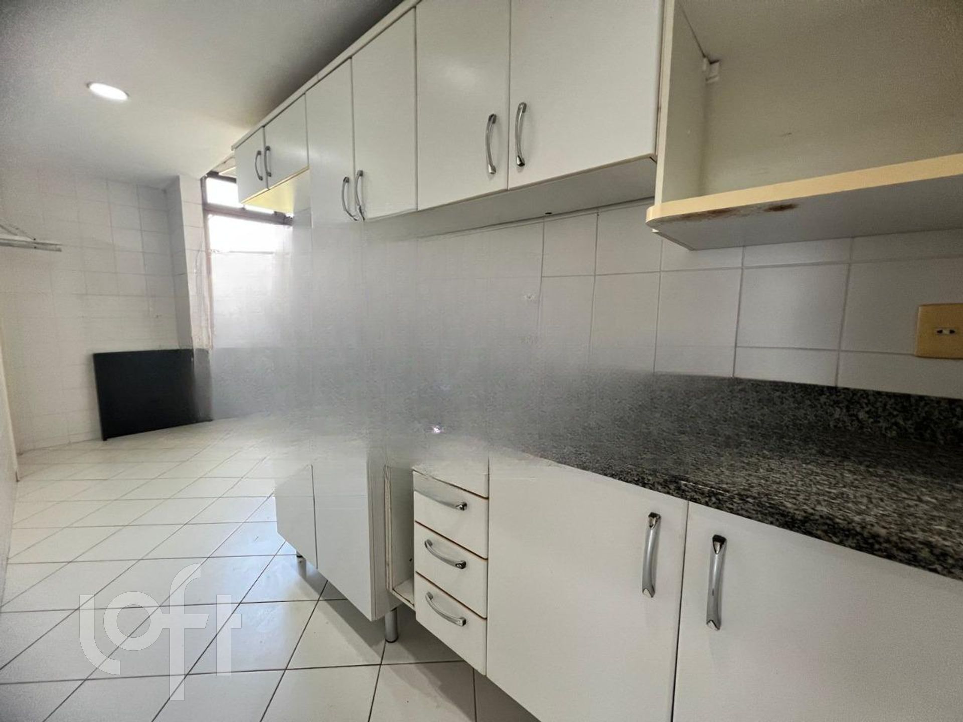 Apartamento à venda com 3 quartos, 101m² - Foto 20