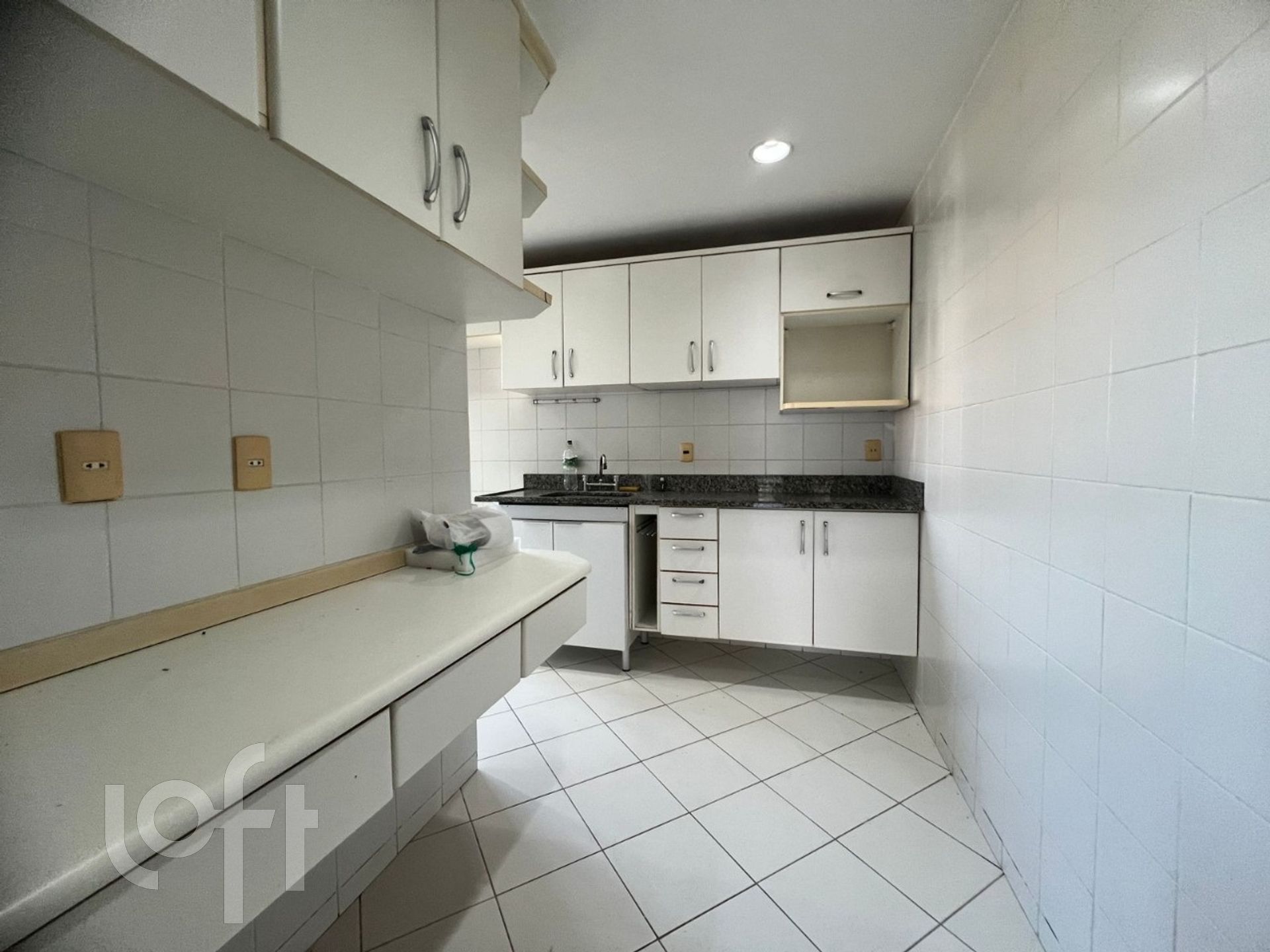 Apartamento à venda com 3 quartos, 101m² - Foto 18