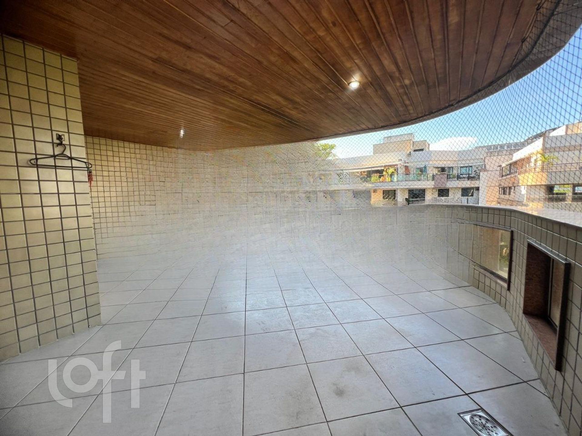 Apartamento à venda com 3 quartos, 101m² - Foto 4