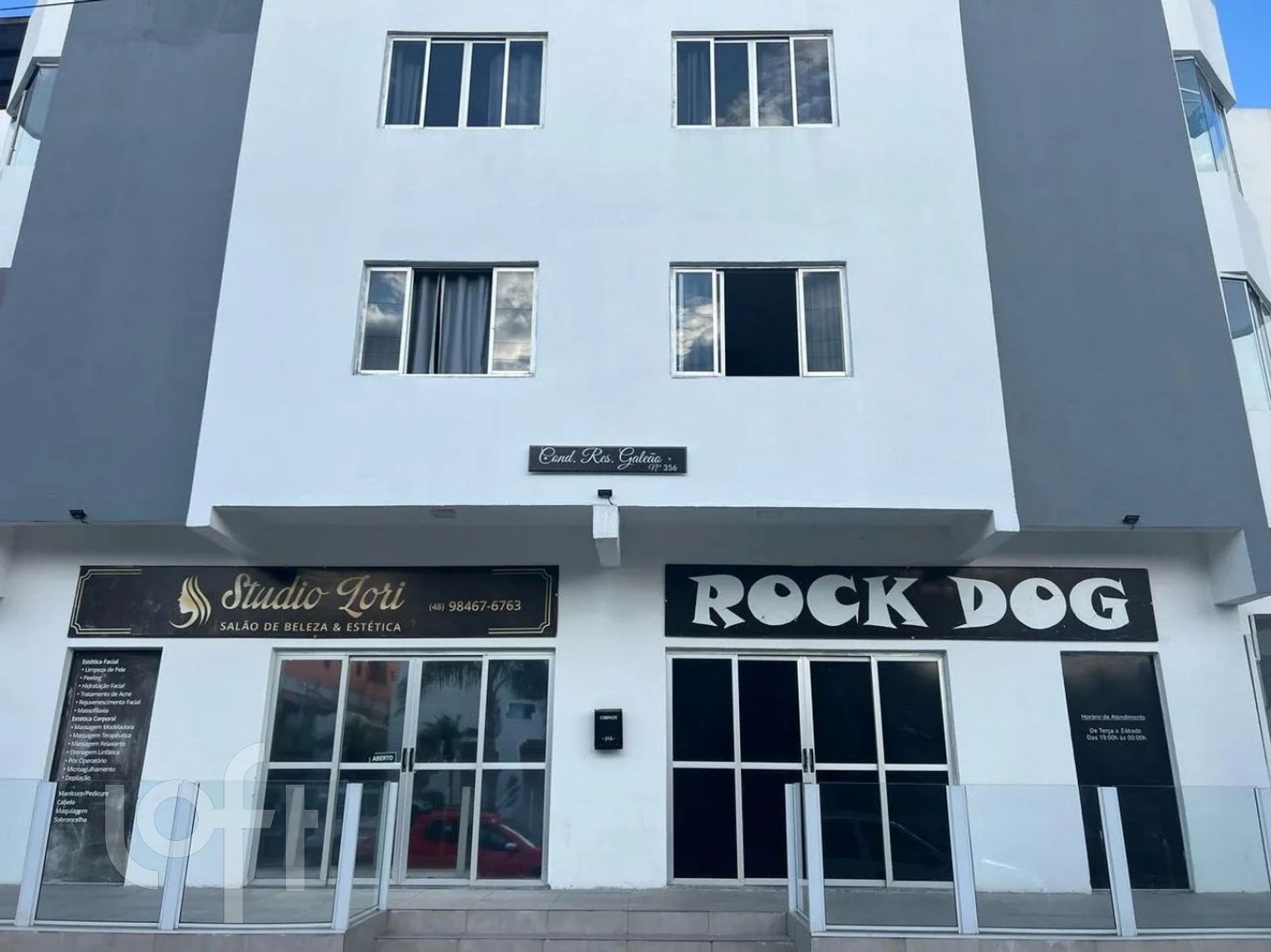 Apartamento à venda em Canasvieiras com 42 m², 1 quarto, 1 vaga