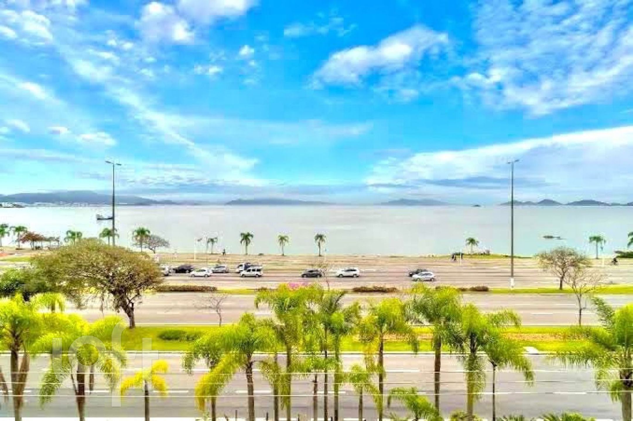 Apartamentos com 157m², 3 quartos, 2 suítes, 2 garagens, no bairro Agronômica em Florianópolis