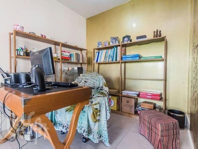 Apartamento com 162m², 3 dormitórios, 3 suítes, 3 vagas, Moinhos de Vento em Porto Alegre