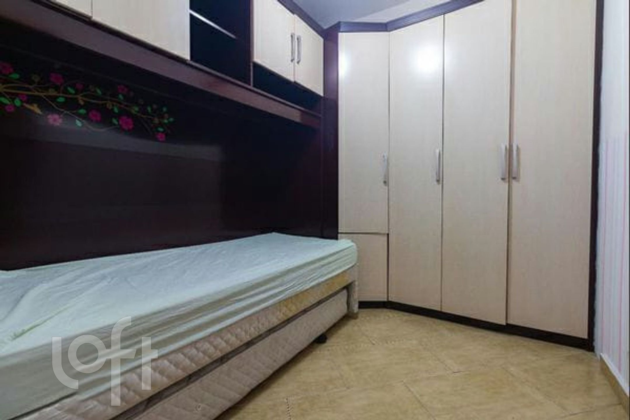 Apartamento à venda com 3 quartos, 84m² - Foto 2