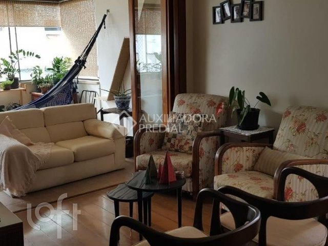 Apartamento com 120m², 3 dormitórios, 1 suíte, 2 vagas, Higienópolis em Porto Alegre