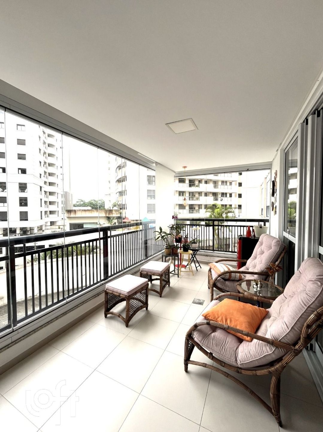 Apartamentos com 170m², 4 quartos, 2 suítes, 3 garagens, no bairro Itacorubi em Florianópolis