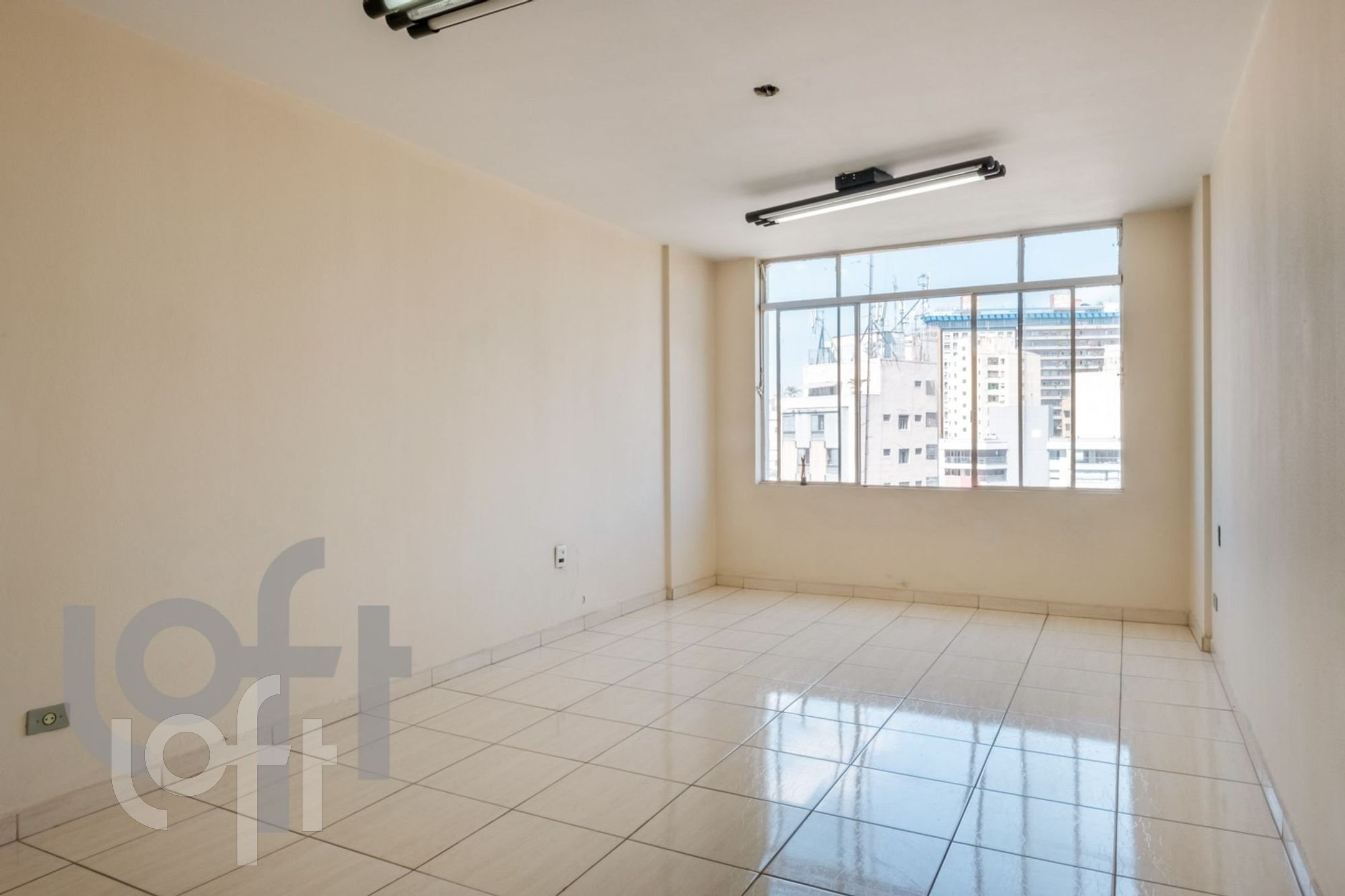 Apartamento à venda com 1 quarto, 45m² - Foto 1