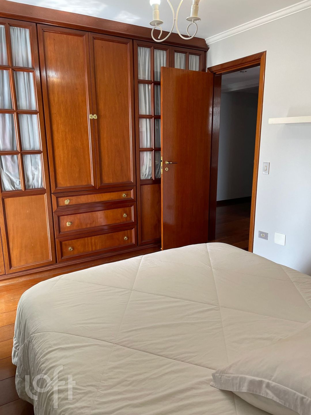 Apartamento à venda com 4 quartos, 215m² - Foto 3