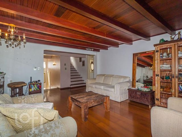 Apartamento com 140m², 2 dormitórios, 1 vaga, Independência em Porto Alegre