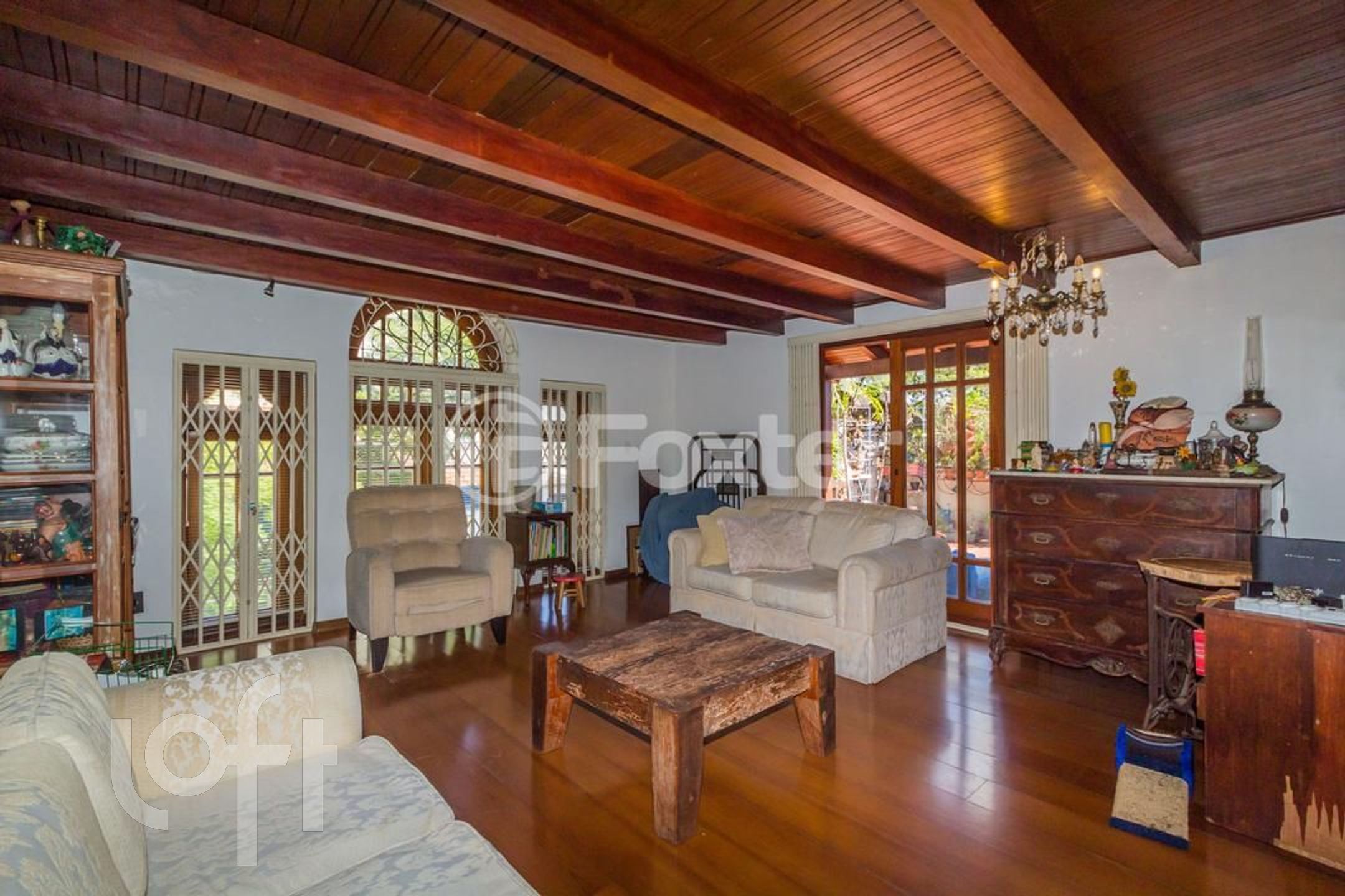 Apartamento com 140m², 2 dormitórios, 1 vaga, Independência em Porto Alegre