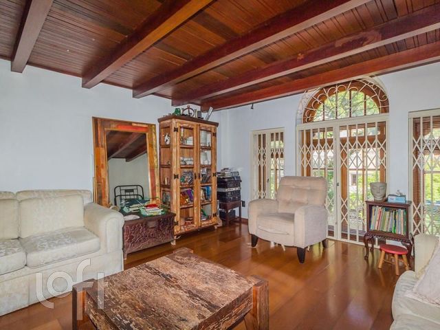 Apartamento com 140m², 2 dormitórios, 1 vaga, Independência em Porto Alegre