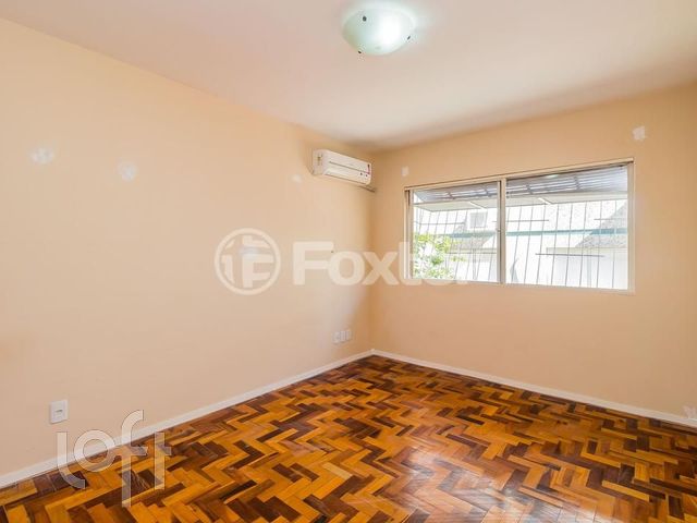 Apartamento com 82m², 3 dormitórios, 1 vaga, Menino Deus em Porto Alegre