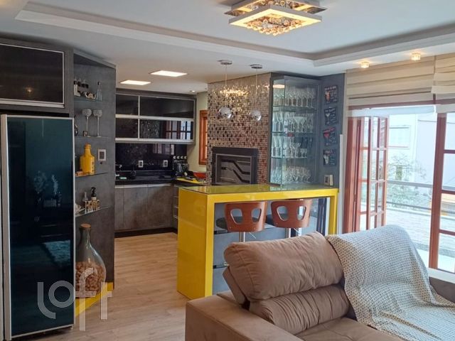 Apartamento com 182m², 4 dormitórios, 1 suíte, 2 vagas, Bom Fim em Porto Alegre