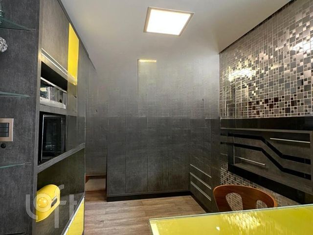 Apartamento com 182m², 4 dormitórios, 1 suíte, 2 vagas, Bom Fim em Porto Alegre