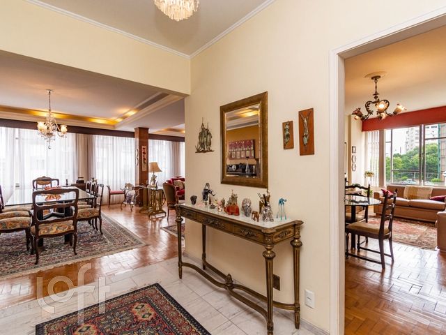 Apartamento com 219m², 3 dormitórios, 1 suíte, 2 vagas, Rio Branco em Porto Alegre