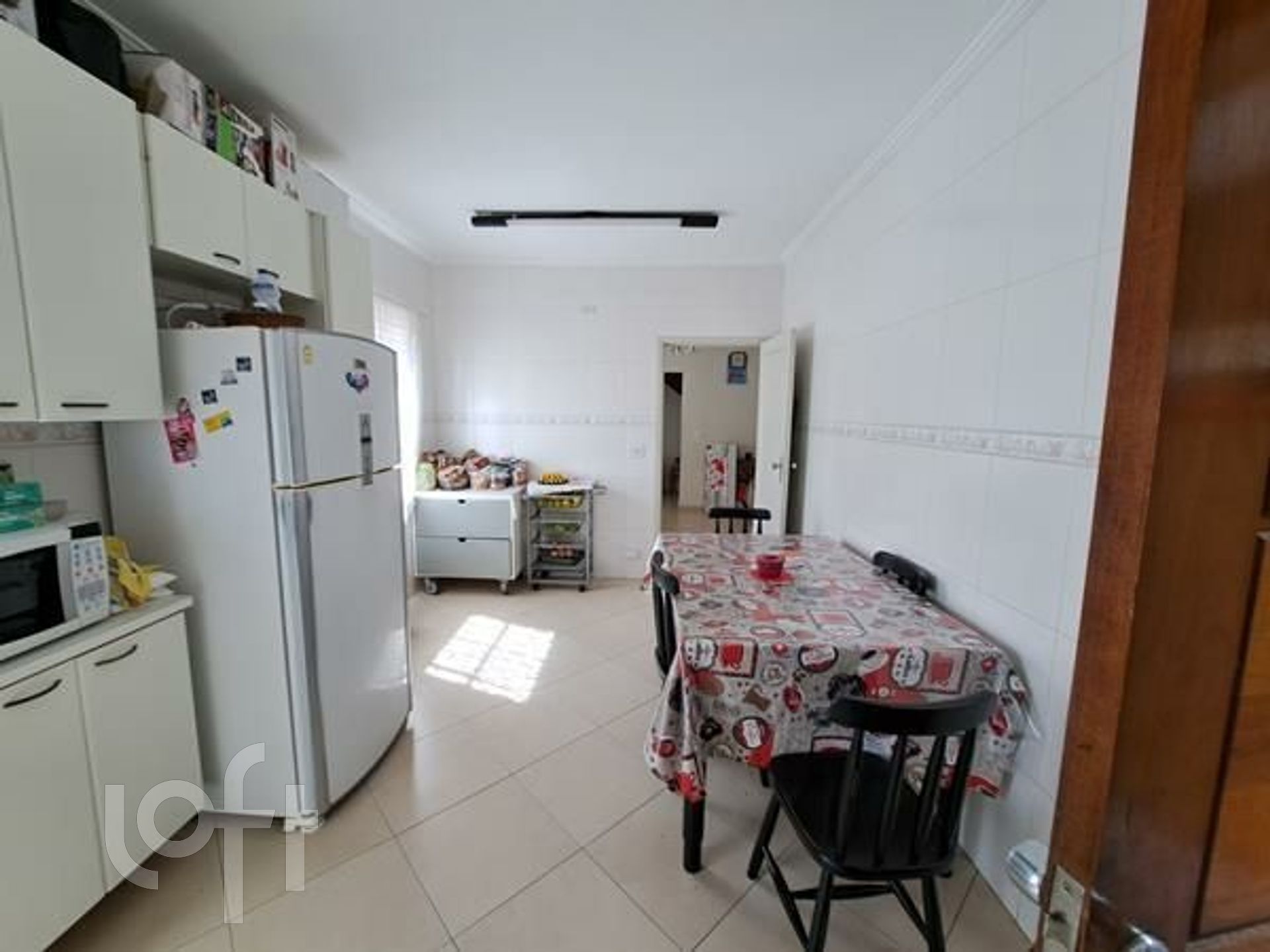 Casa à venda com 3 quartos, 164m² - Foto 4