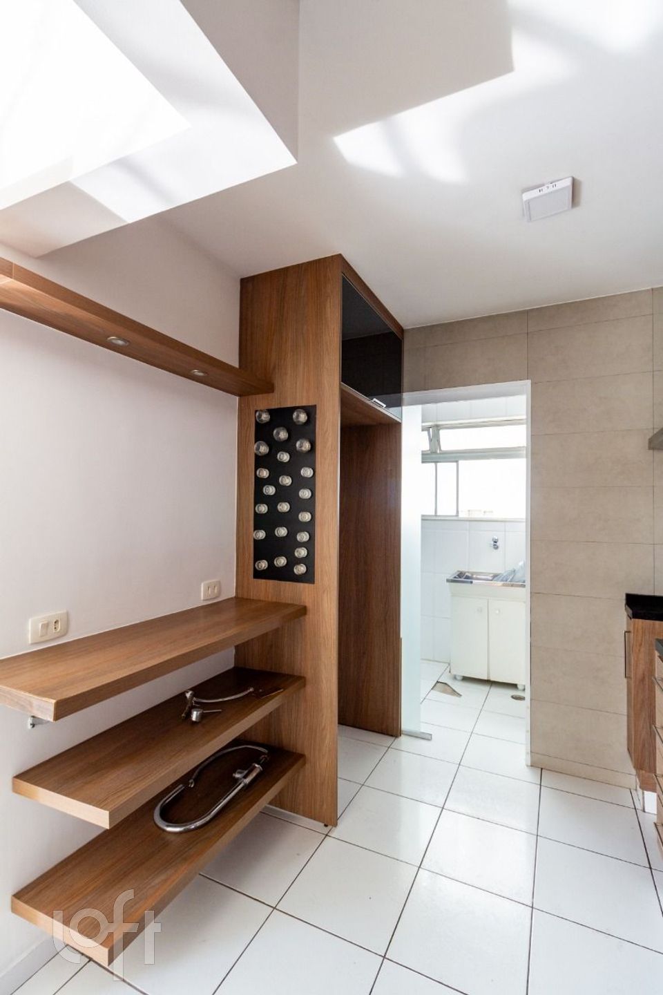 Apartamento à venda com 2 quartos, 64m² - Foto 7