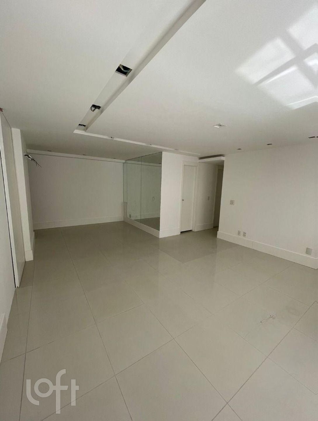 Apartamento à venda com 2 quartos, 94m² - Foto 3