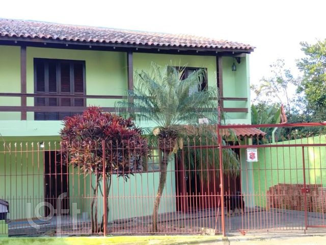 Casa com 201m², 2 dormitórios, 3 vagas, Chácara das Pedras em Porto Alegre