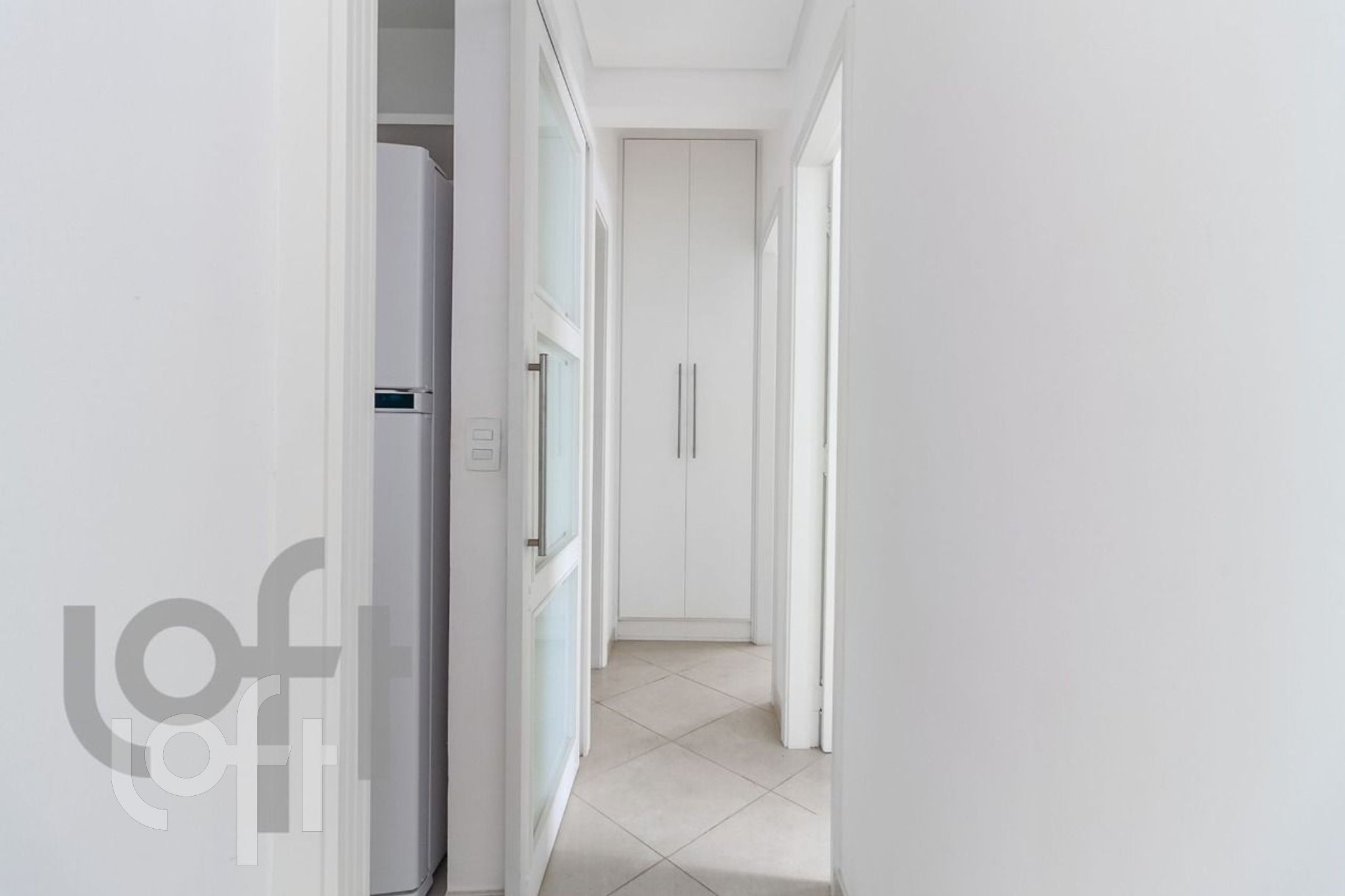 Apartamento à venda com 2 quartos, 70m² - Foto 16