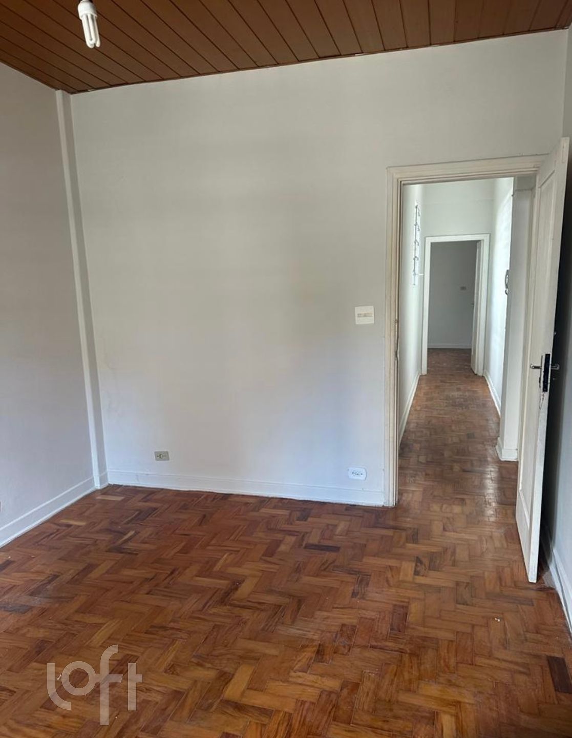 Apartamento à venda com 2 quartos, 77m² - Foto 2