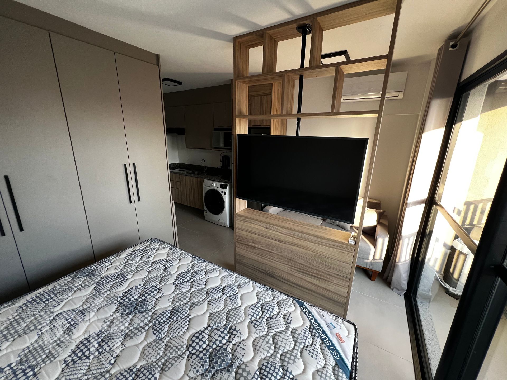 Apartamento à venda com 1 quarto, 29m² - Foto 2