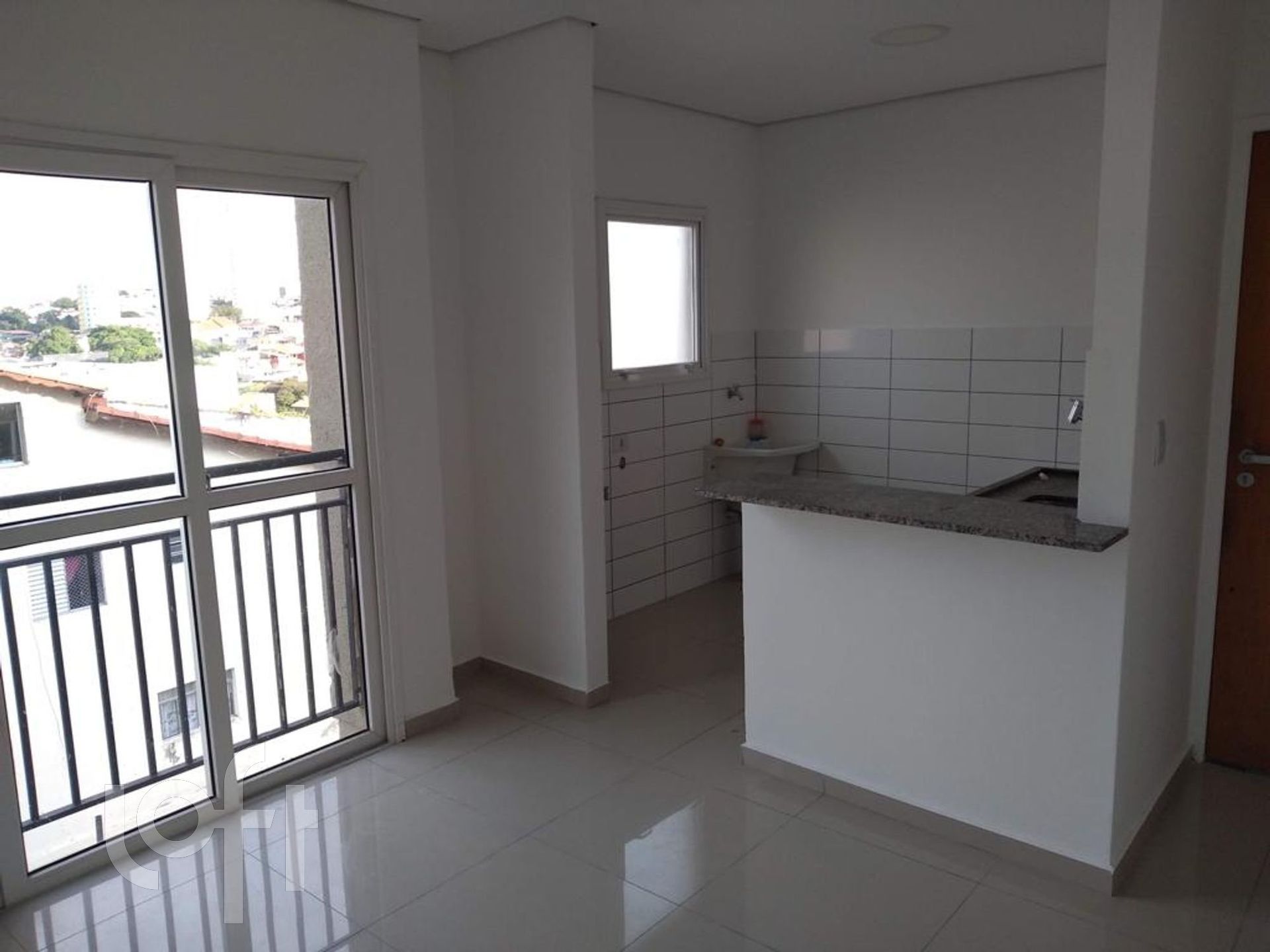 Apartamento à venda com 2 quartos, 45m² - Foto 1