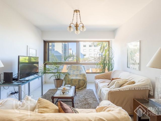 Apartamento com 73m², 2 dormitórios, 1 suíte, 1 vaga, Petrópolis em Porto Alegre