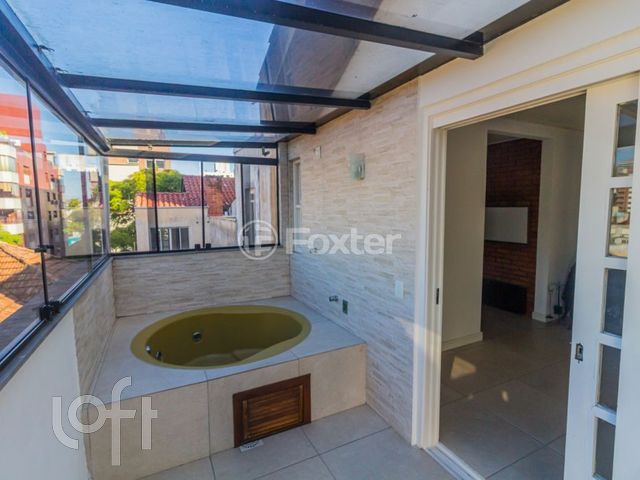 Apartamento com 87m², 1 dormitório, 1 vaga, Rio Branco em Porto Alegre