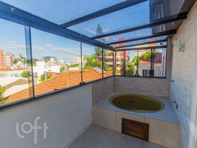 Apartamento com 87m², 1 dormitório, 1 vaga, Rio Branco em Porto Alegre