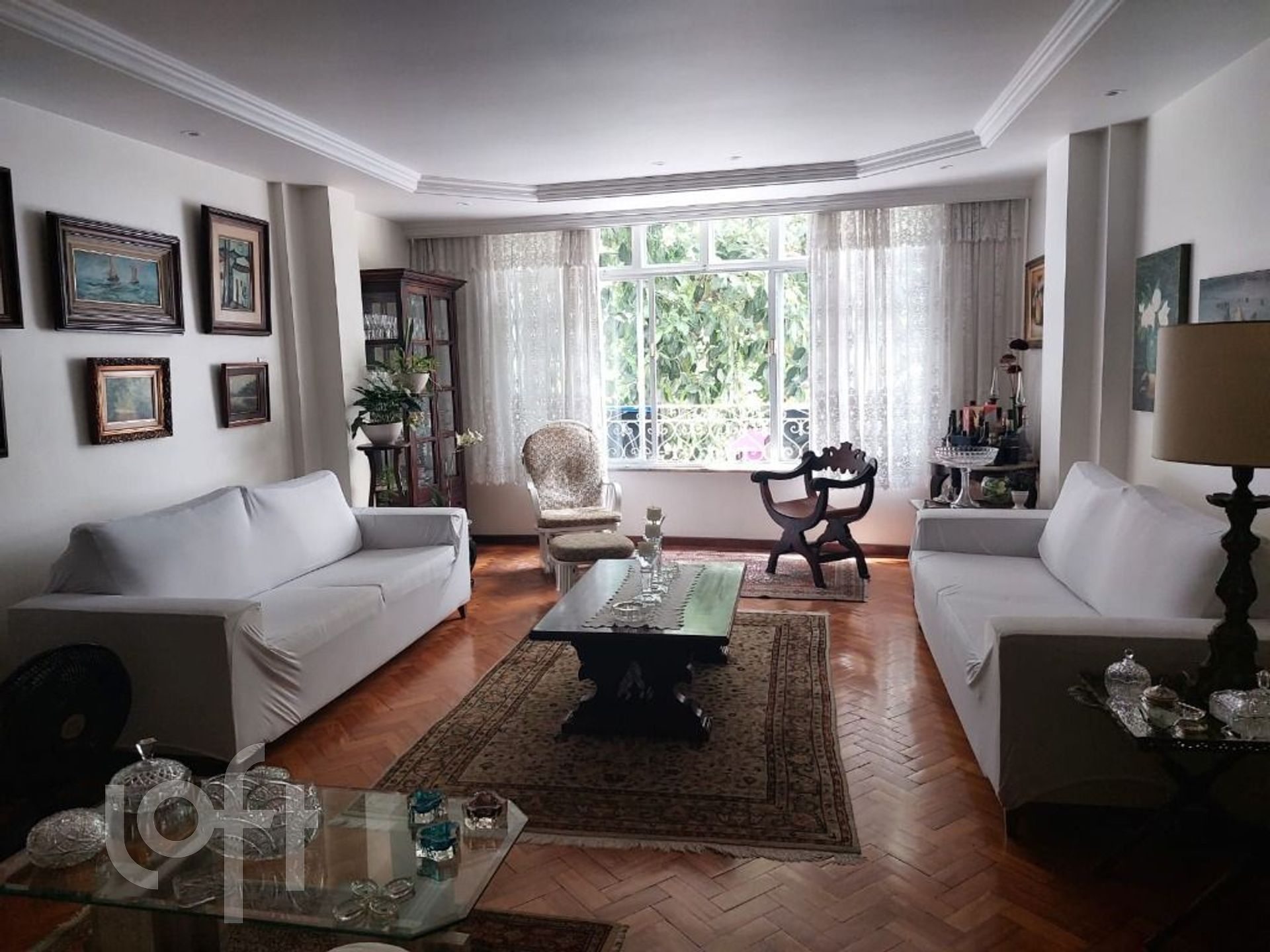 Apartamento à venda com 3 quartos, 141m² - Foto 2