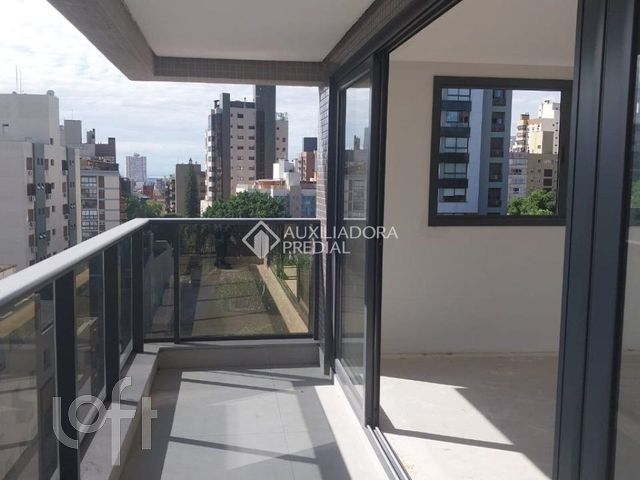 Apartamento com 98m², 3 dormitórios, 1 suíte, 2 vagas, Rio Branco em Porto Alegre