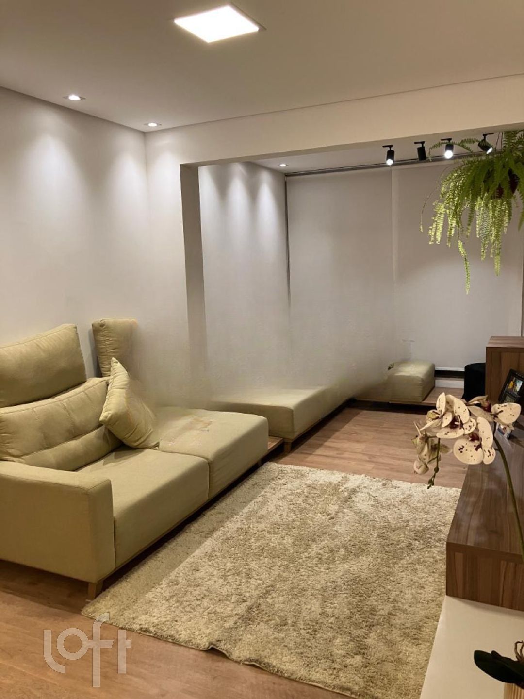 Apartamento à venda com 3 quartos, 81m² - Foto 2