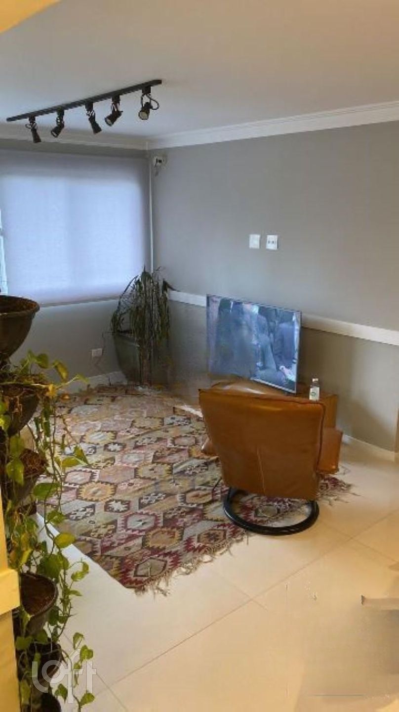 Apartamento à venda com 2 quartos, 70m² - Foto 2