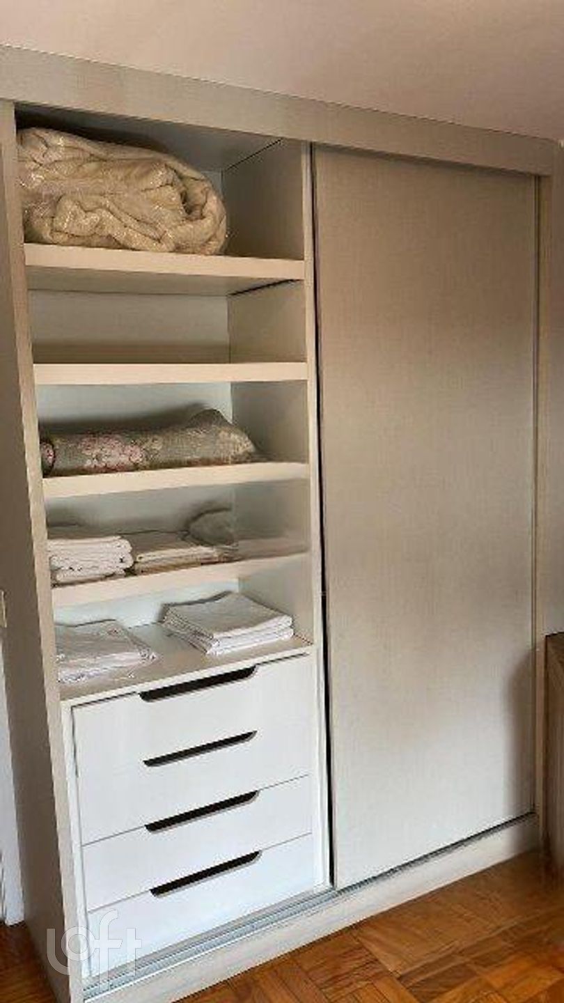 Apartamento à venda com 2 quartos, 70m² - Foto 13