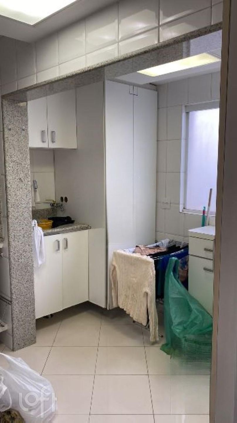 Apartamento à venda com 2 quartos, 70m² - Foto 15