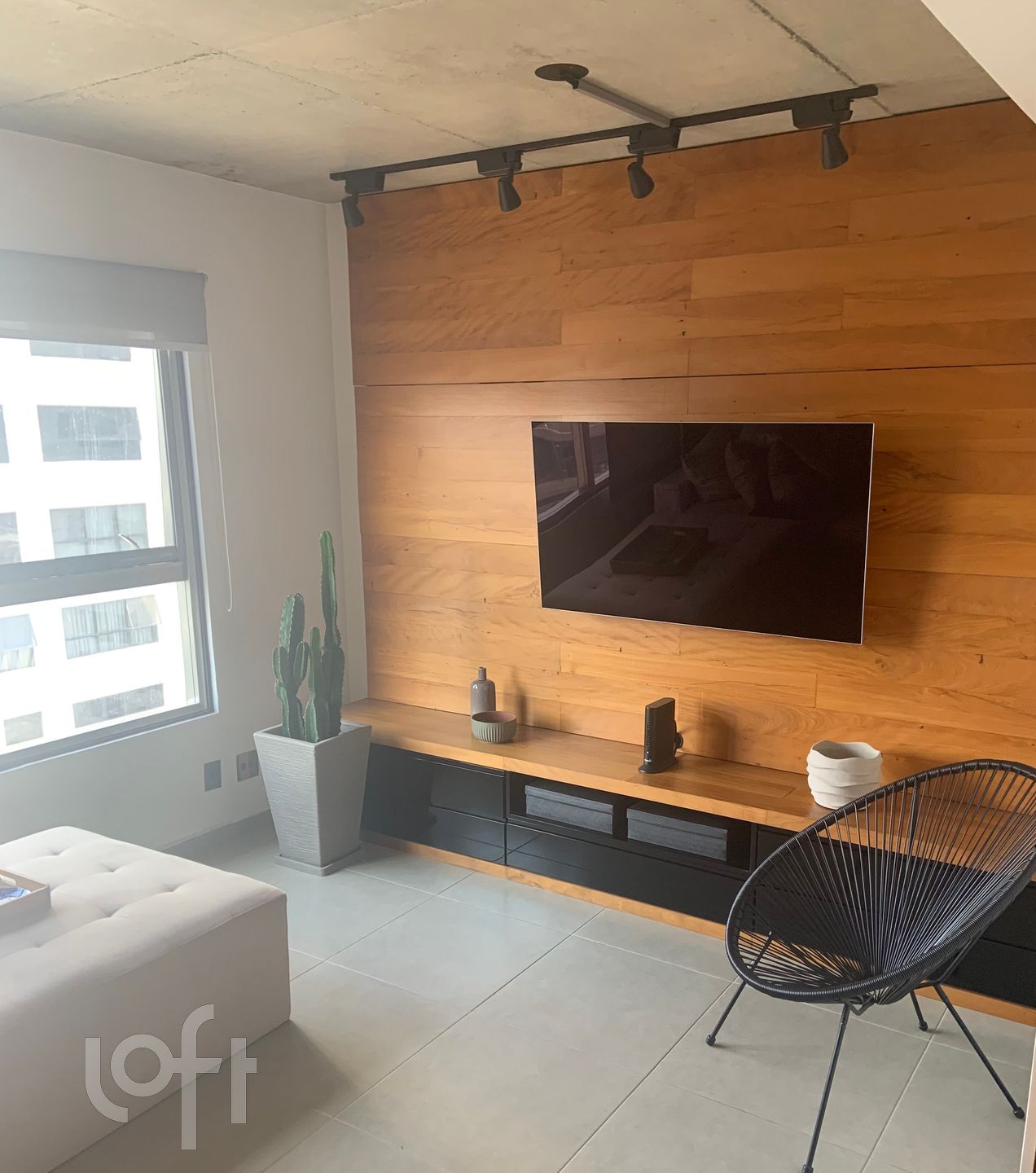 Apartamento à venda com 2 quartos, 70m² - Foto 2