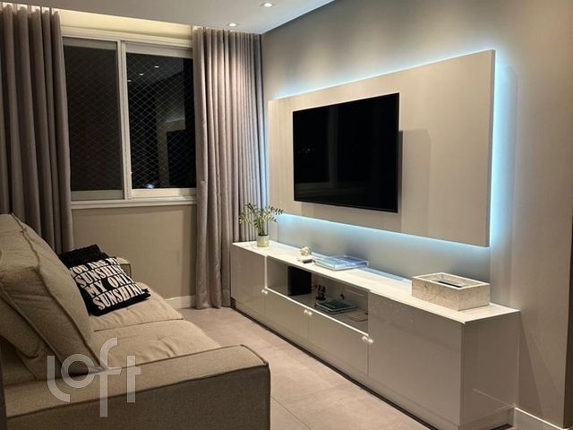 Apartamento com 59m², 2 dormitórios, 1 suíte, 1 vaga, São João em Porto Alegre