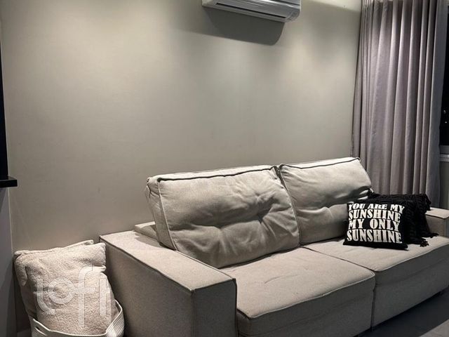 Apartamento com 59m², 2 dormitórios, 1 suíte, 1 vaga, São João em Porto Alegre