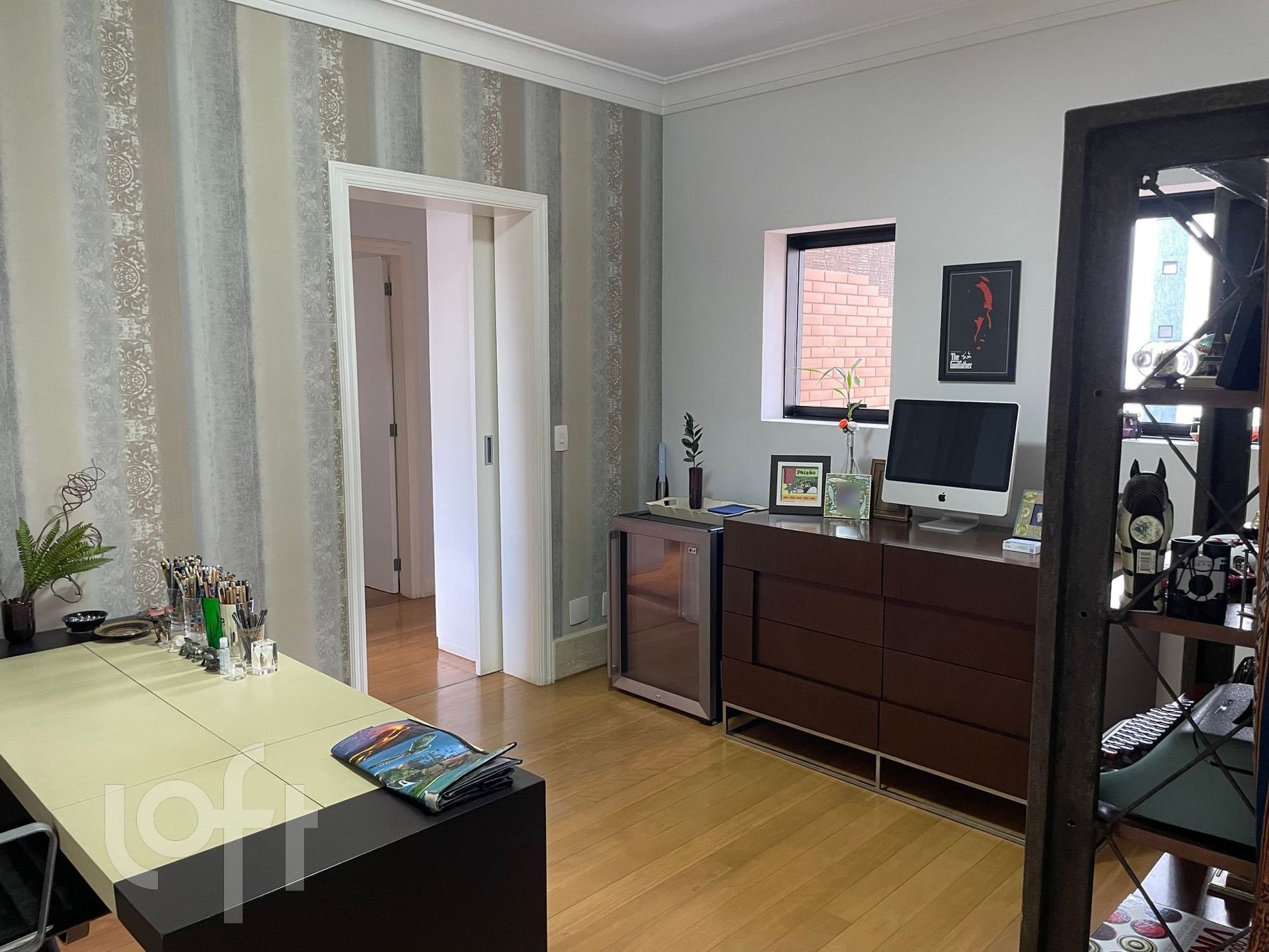 Apartamento à venda com 3 quartos, 250m² - Foto 2