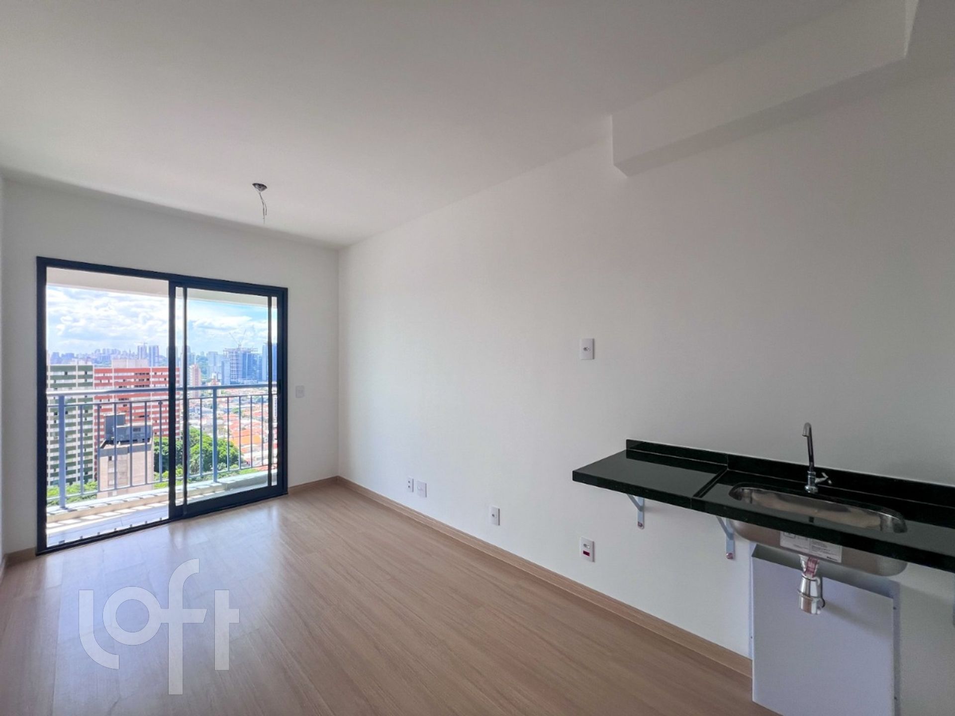 Apartamento à venda com 1 quarto, 33m² - Foto 1