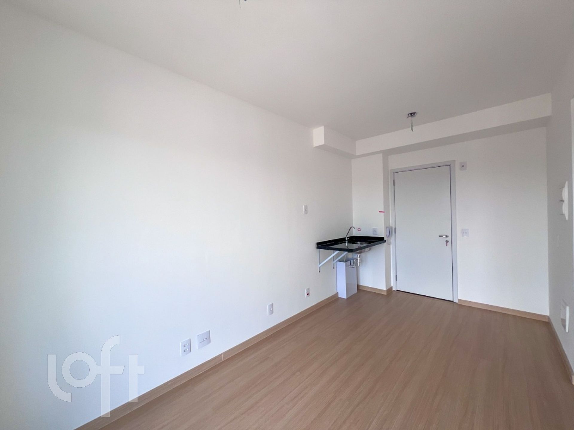 Apartamento à venda com 1 quarto, 33m² - Foto 2