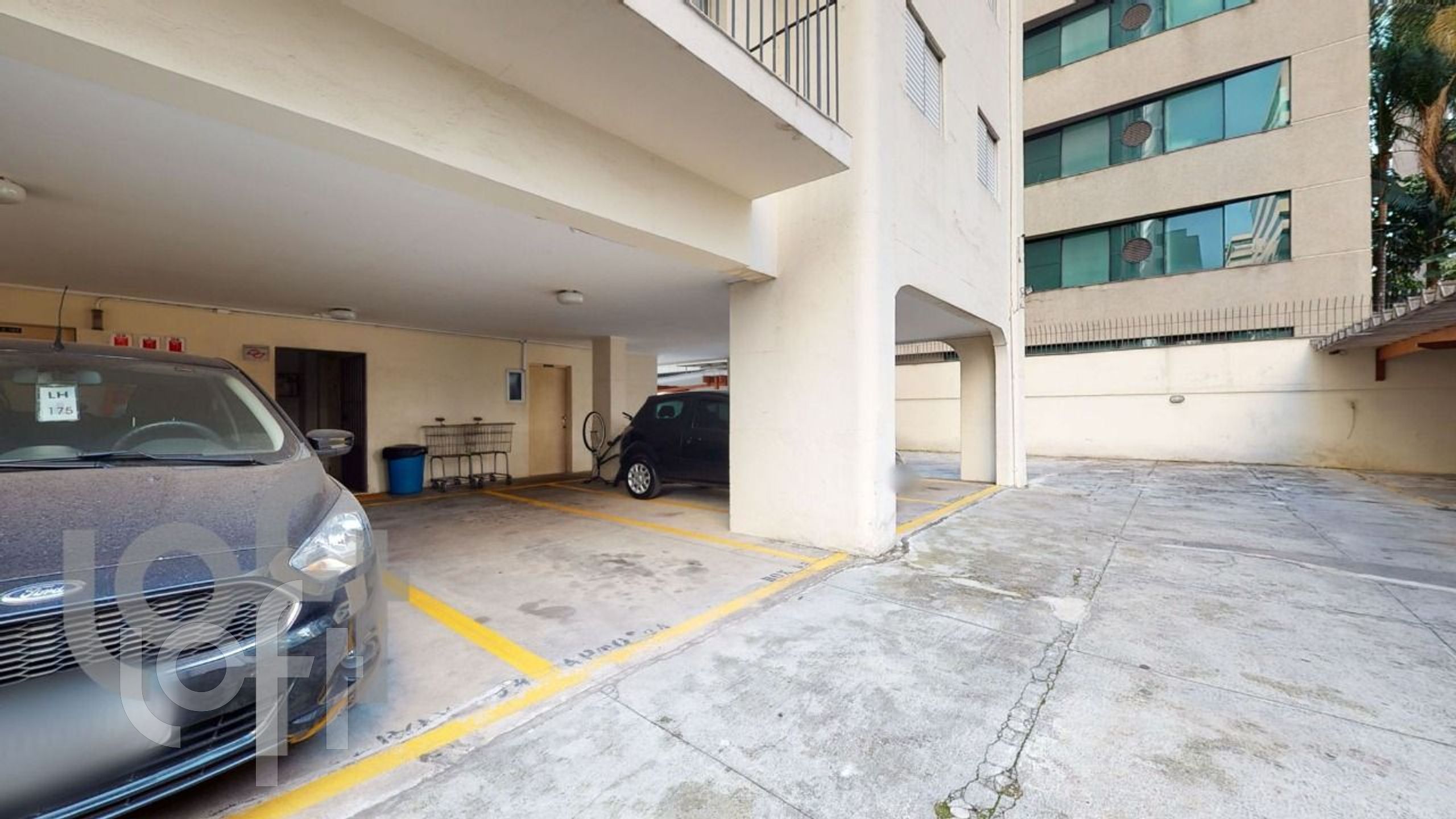 Apartamento à venda com 2 quartos, 61m² - Foto 30